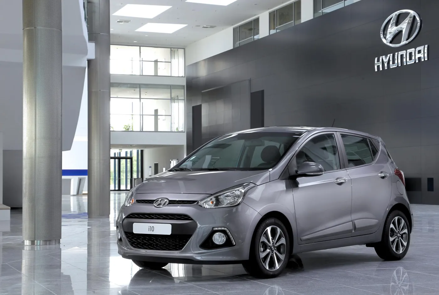 5416063-739223-new-generation-i10-exterior-6.jpg