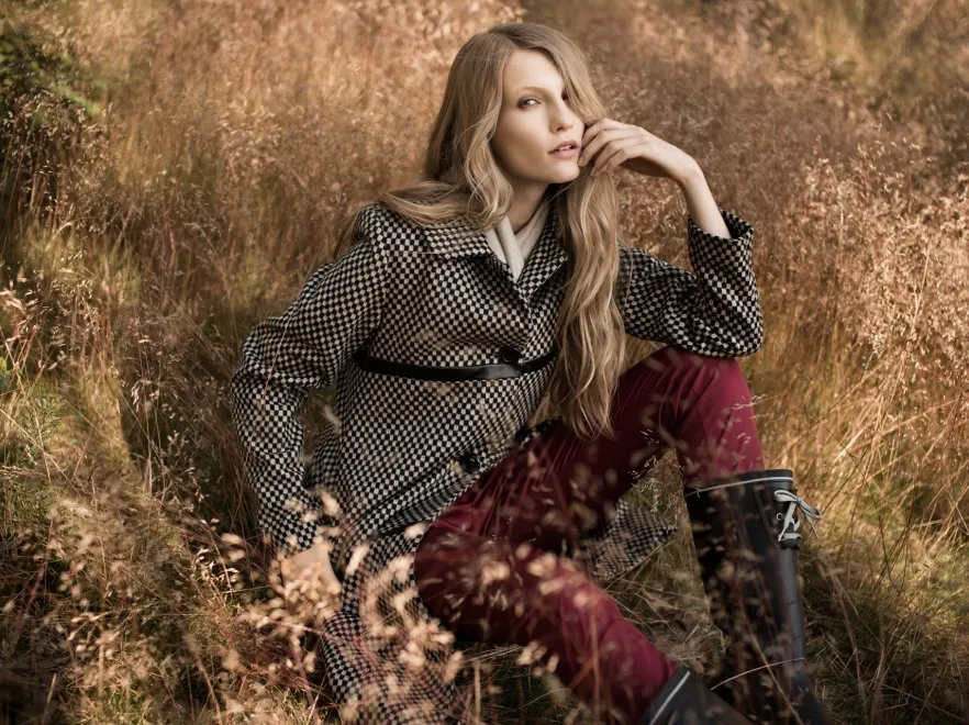 Sukienki w roli głównej. Jesienna kolekcja Grey Wolf