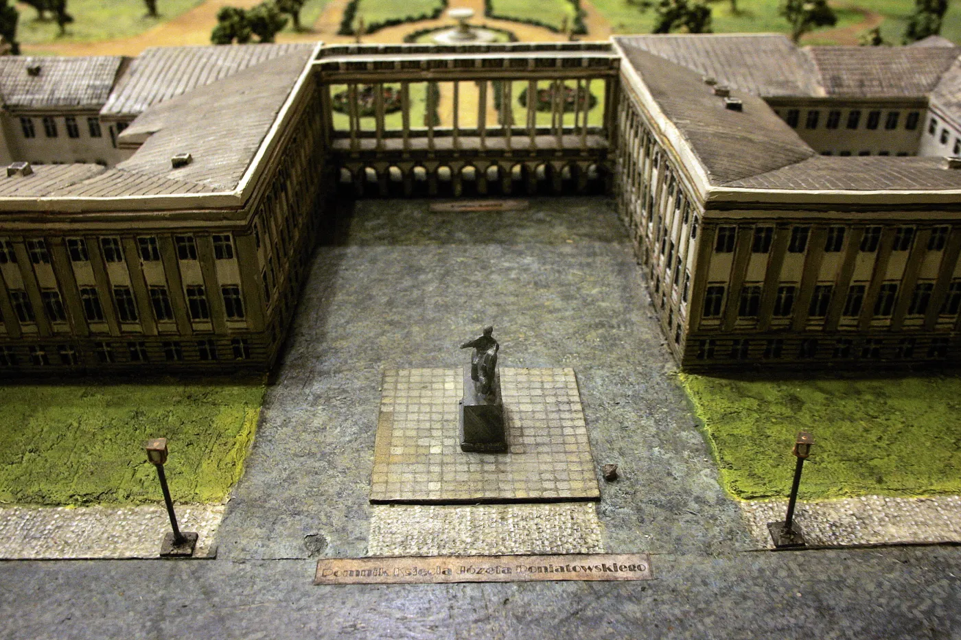 5430925-warszawa-1939-makieta-przedwojenna.jpg