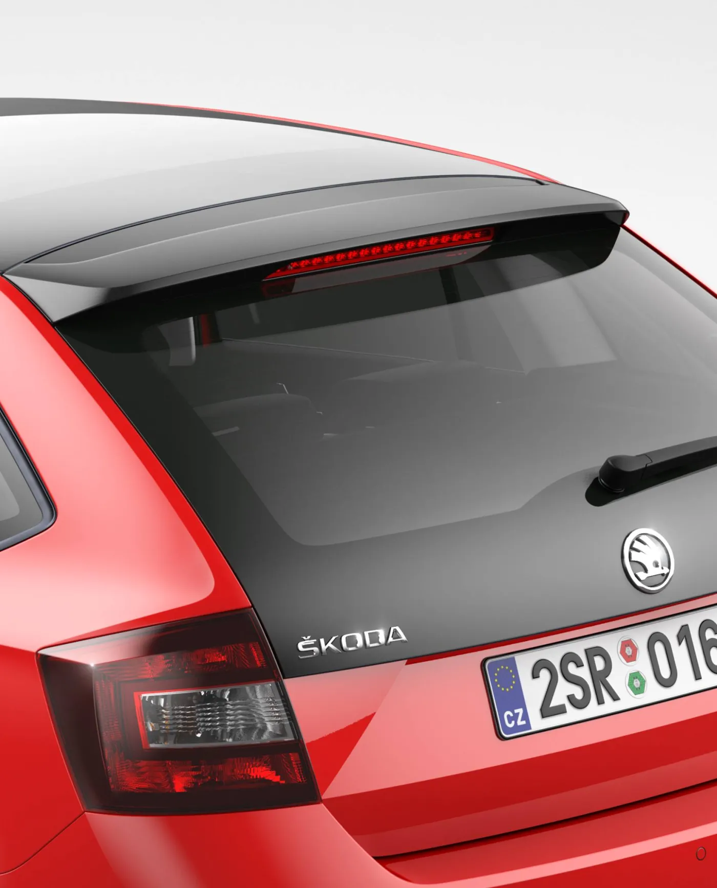 Tak wygląda całkiem nowa Skoda z plecakiem! Pierwsze zdjęcia - rapid spaceback