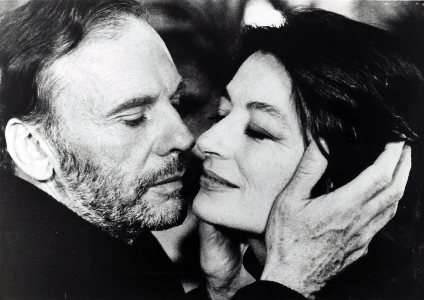 5199415-jean-louis-trintignant-anouk-aim-e.jpg