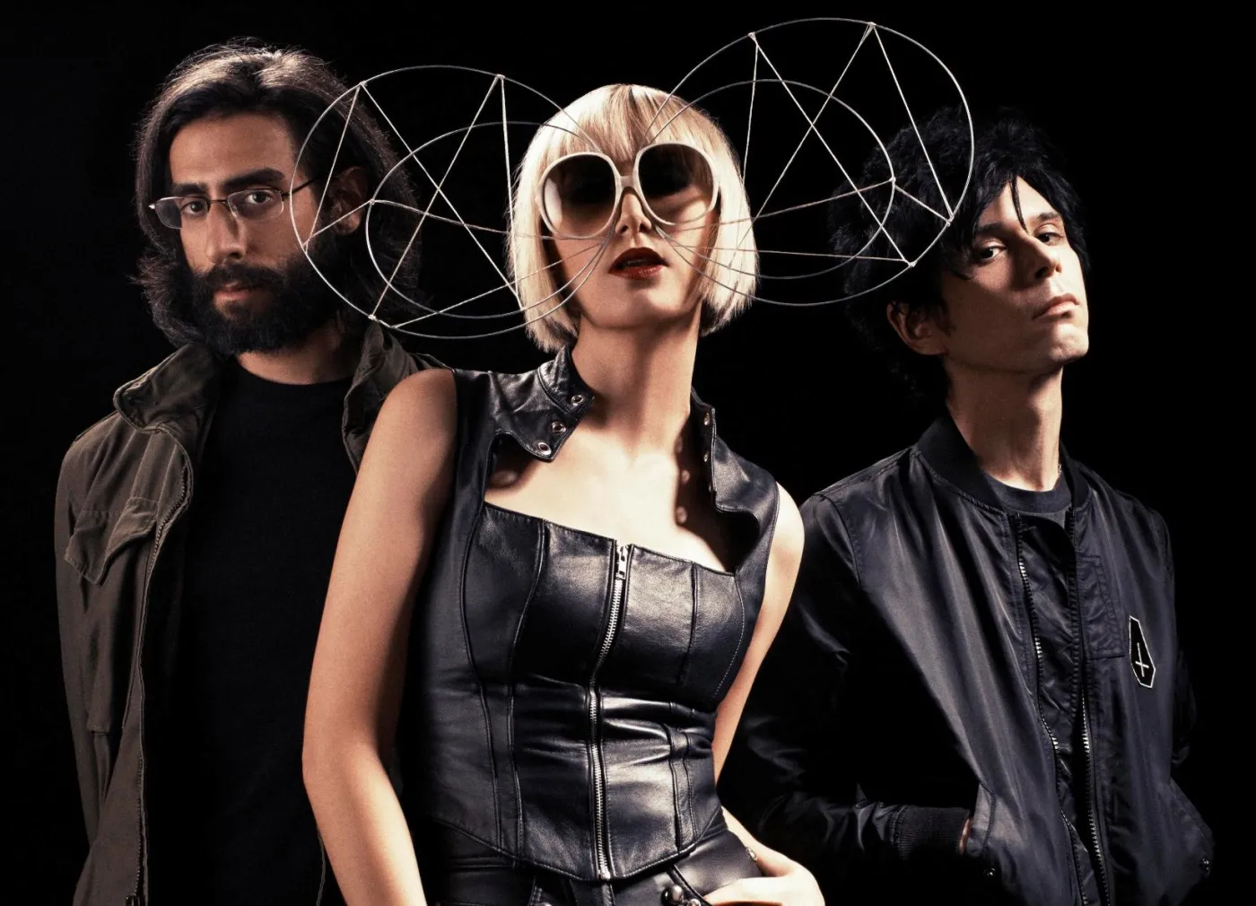 4914036-yeah-yeah-yeahs-foto-dan-martensen.jpg