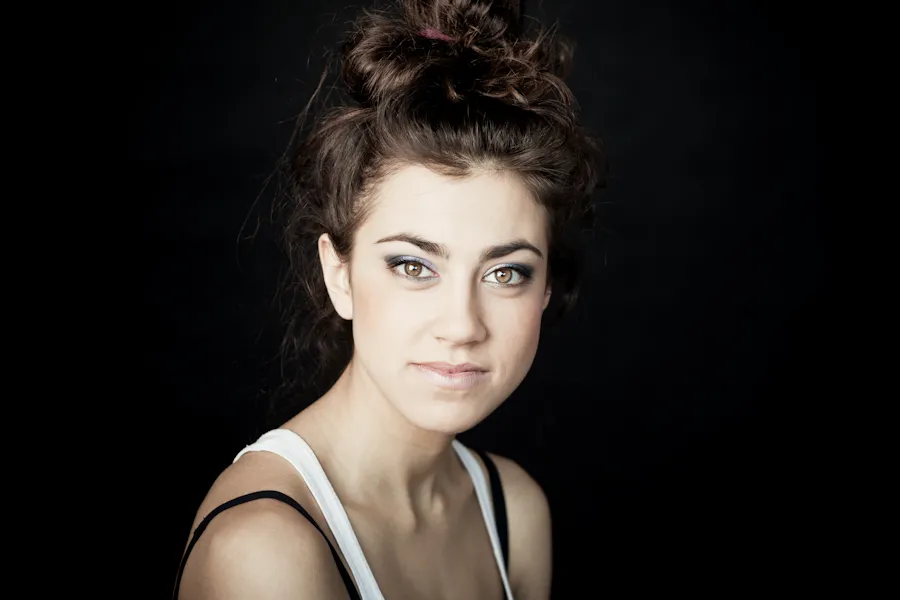 Finalistka "X-Factora" debiutuje – oto Maja Hyży w bluzie