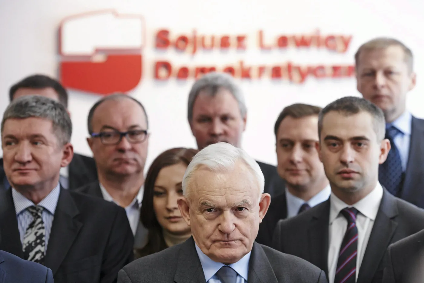 Leszek Miller wśród współpracowników z SLD