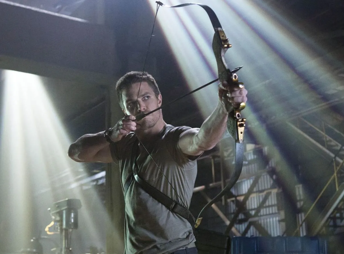 Tajemniczy super bohater w nowym serialu akcji "Arrow"