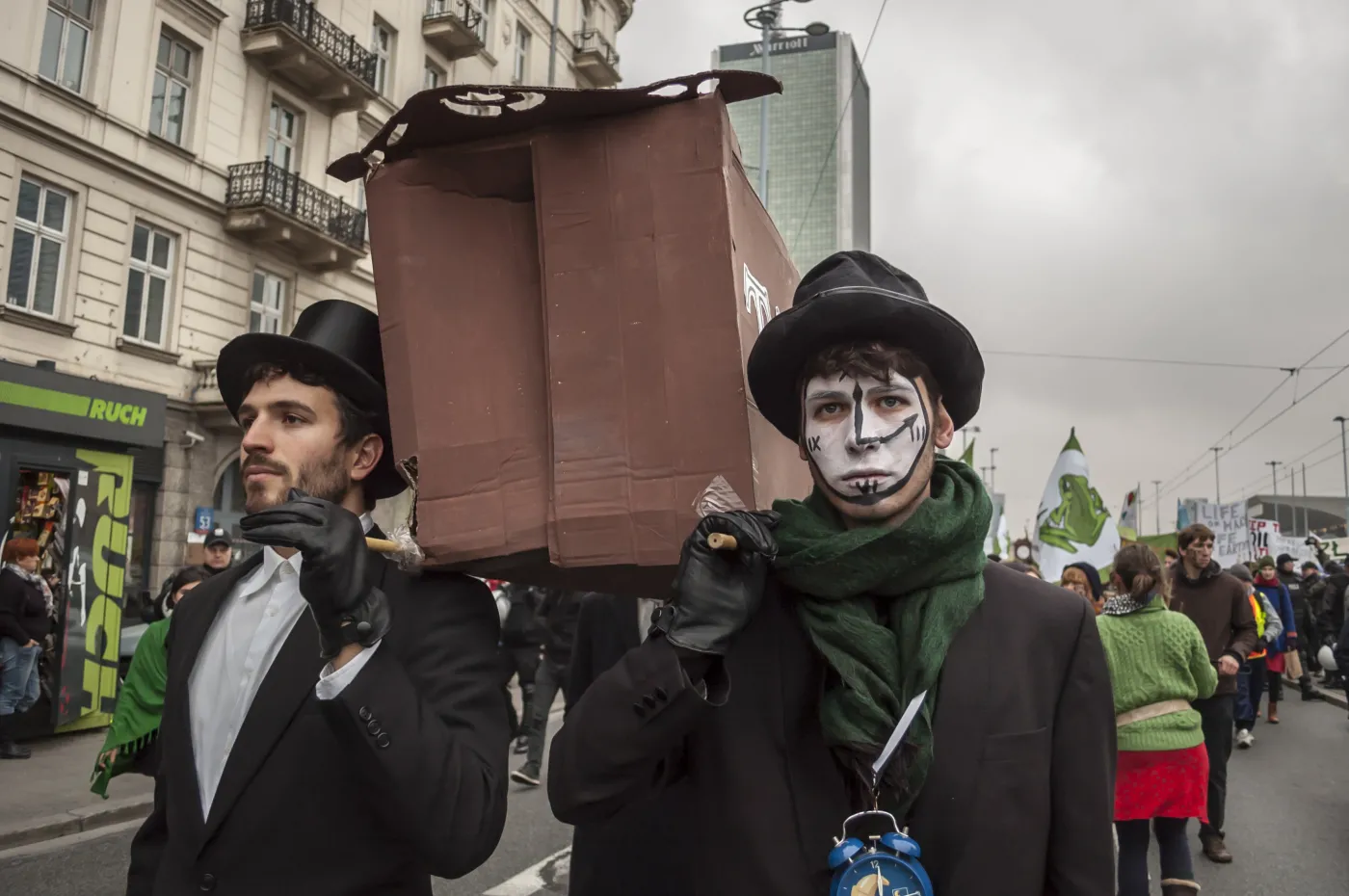 5638401-marszu-dla-klimatu-i-sprawiedliwosci.jpg