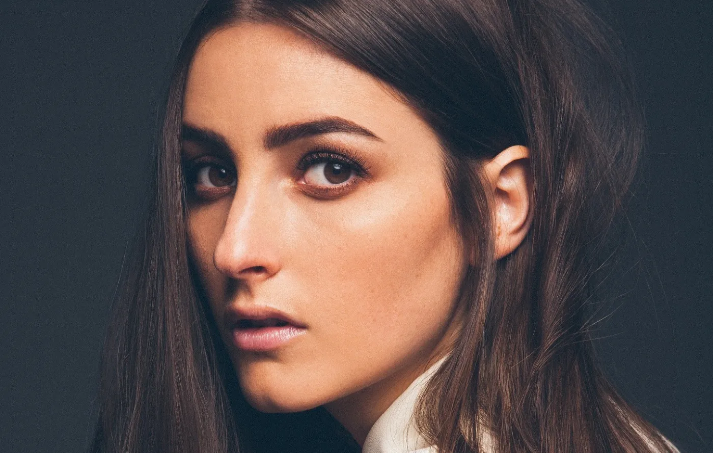 Banks śpiewa wielki hit Aaliyah – posłuchaj!