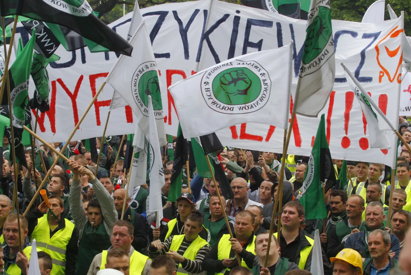 6222294-manifestacja-gornikow-w-katowicach.jpg
