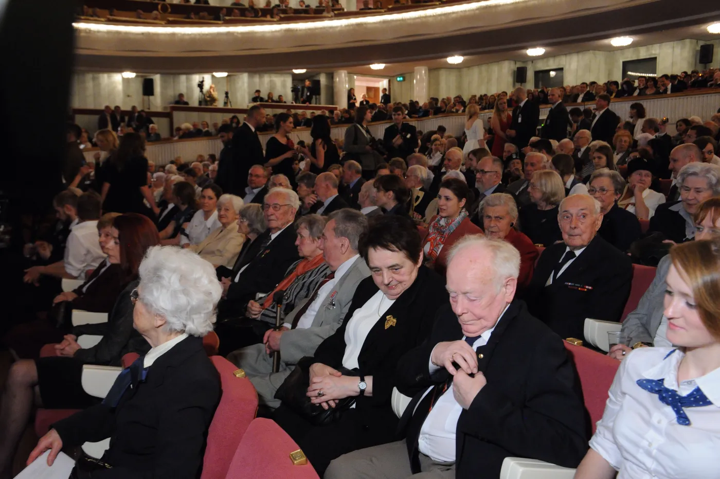 6254177-uroczysta-premiera-filmu-powstanie.jpg