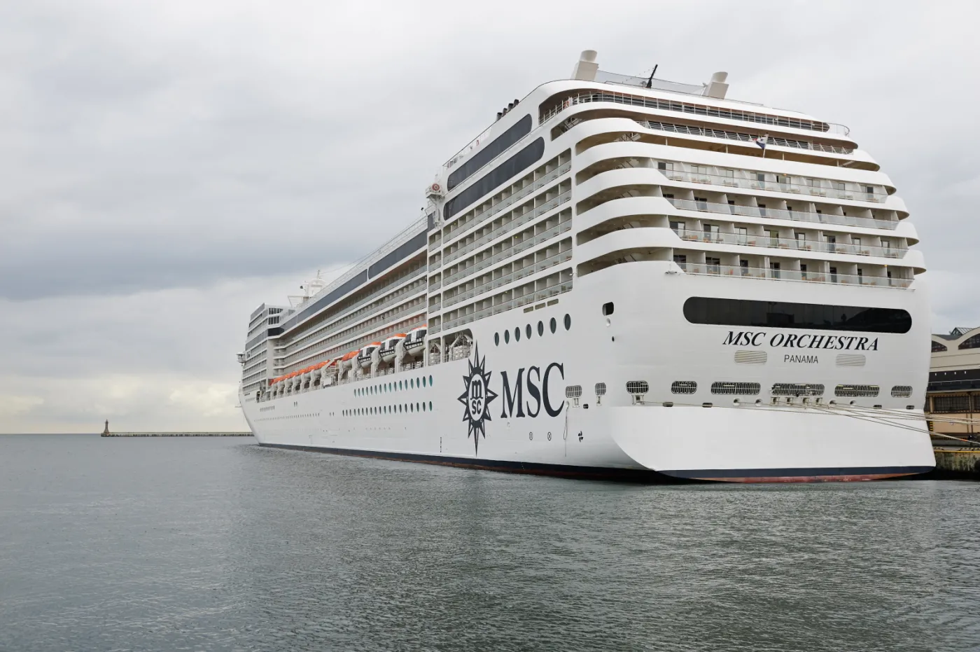 wycieczkowiec statek MSC Orchestra Gdynia port