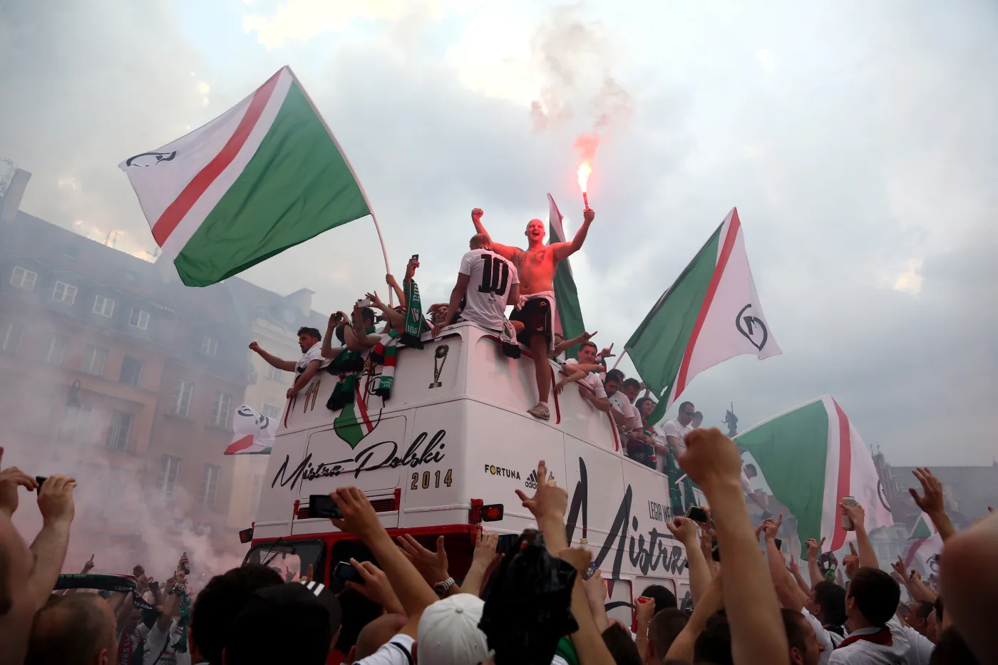 Tak się bawi stolica! Legia Warszawa świętuje mistrzowski tytuł