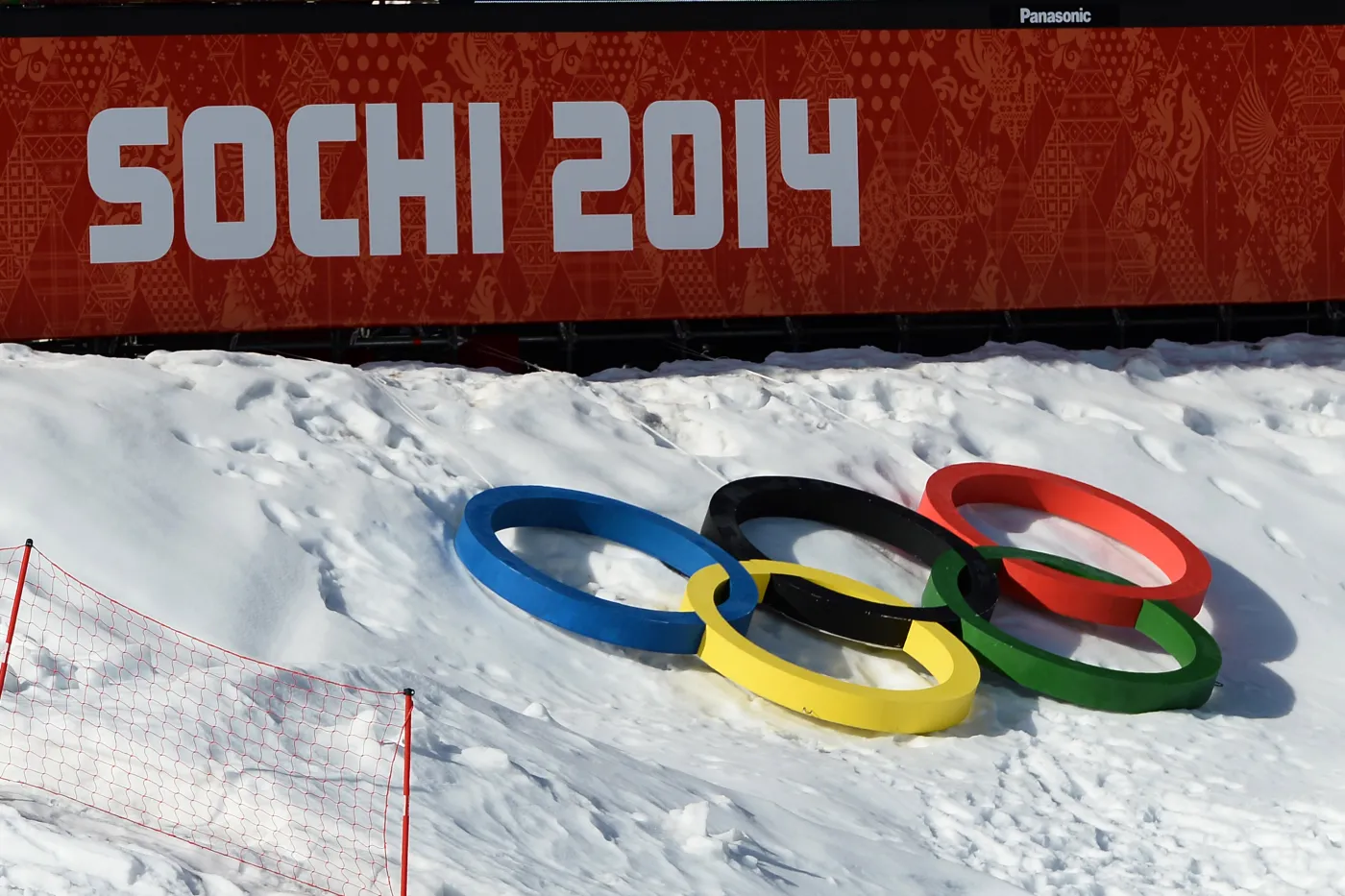Rosja medalistom z Soczi dawała mercedesy, a Szwajcaria… świnię