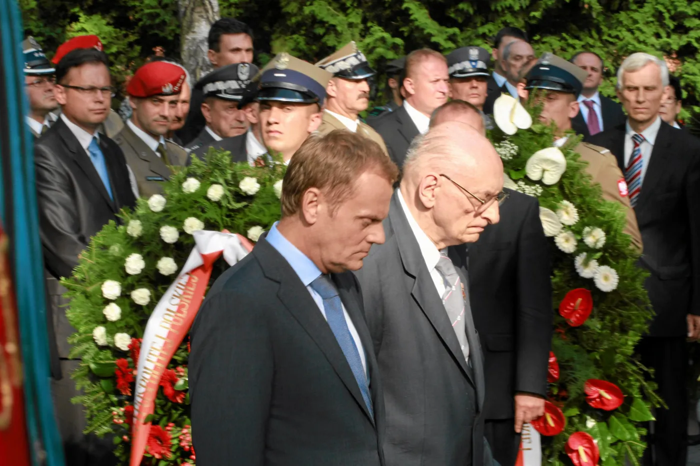 Uroczystości Powstania Warszawskiego - Donald Tusk i Władysław Bartoszewski