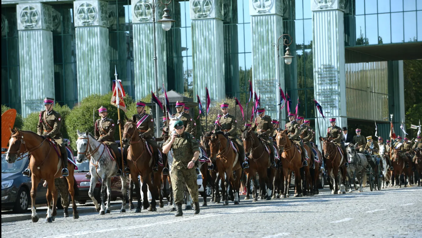 6769002-swieto-kawalerii-warszawa-kawaleria.jpg