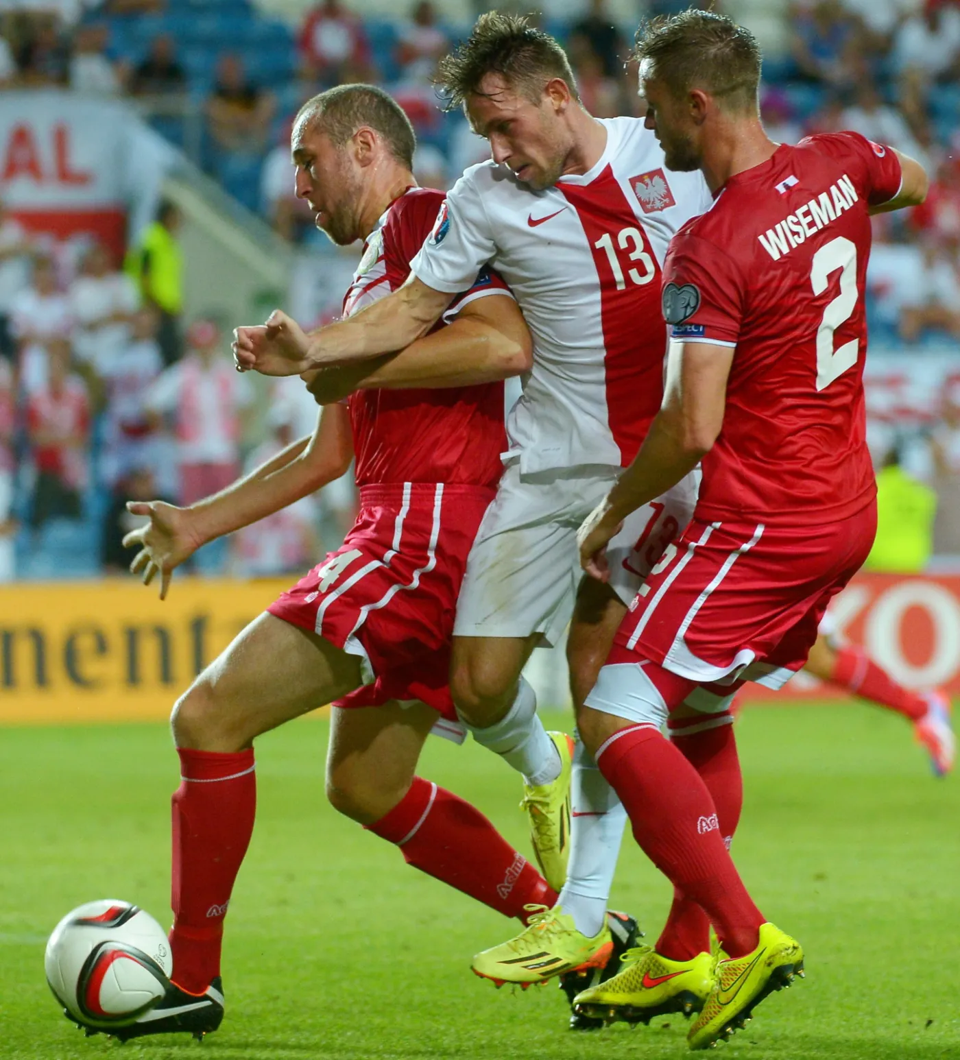 6770299-pilka-nozna-eliminacje-me-gibraltar.jpg
