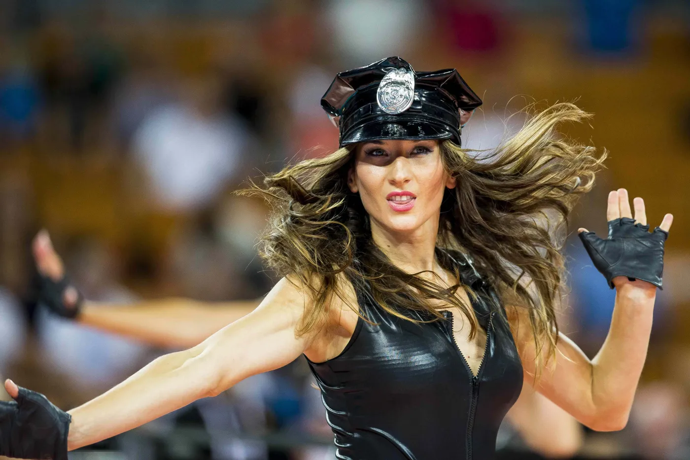 6793528-polskie-cheerleaderki-robia-furore.jpg