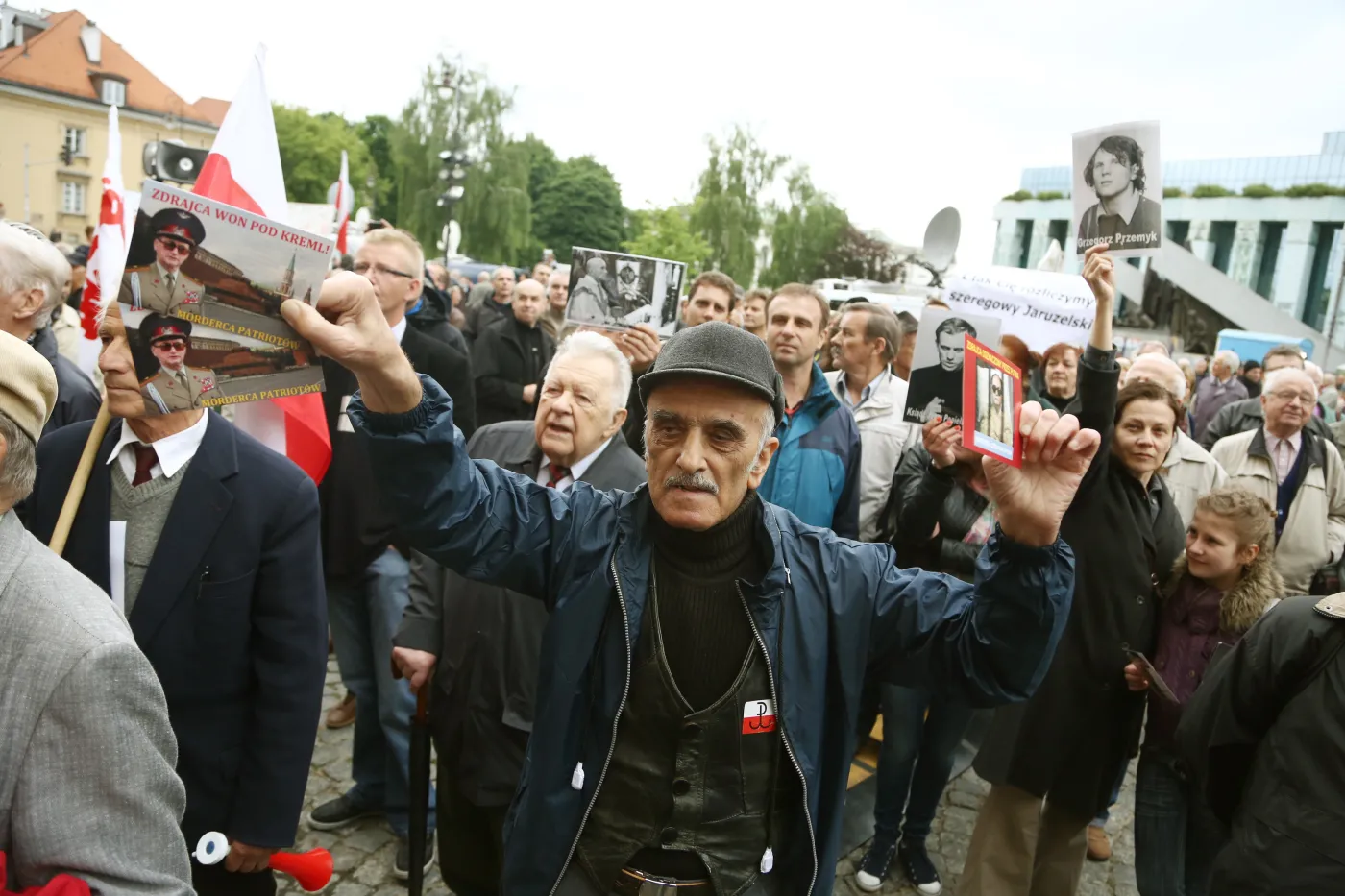 6363687-general-wojciech-jaruzelski-pogrzeb.jpg