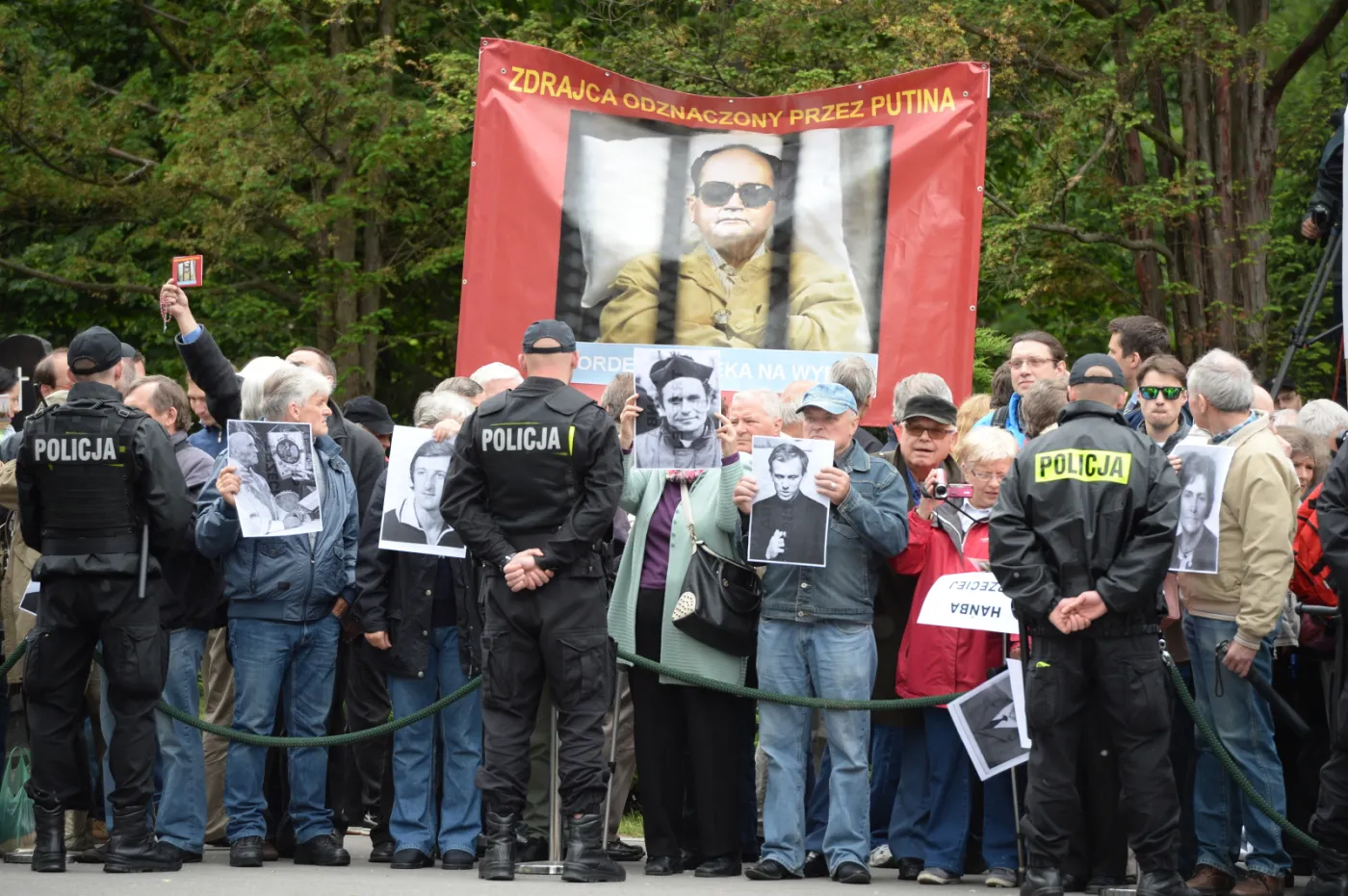 6363427-general-wojciech-jaruzelski-pogrzeb.jpg