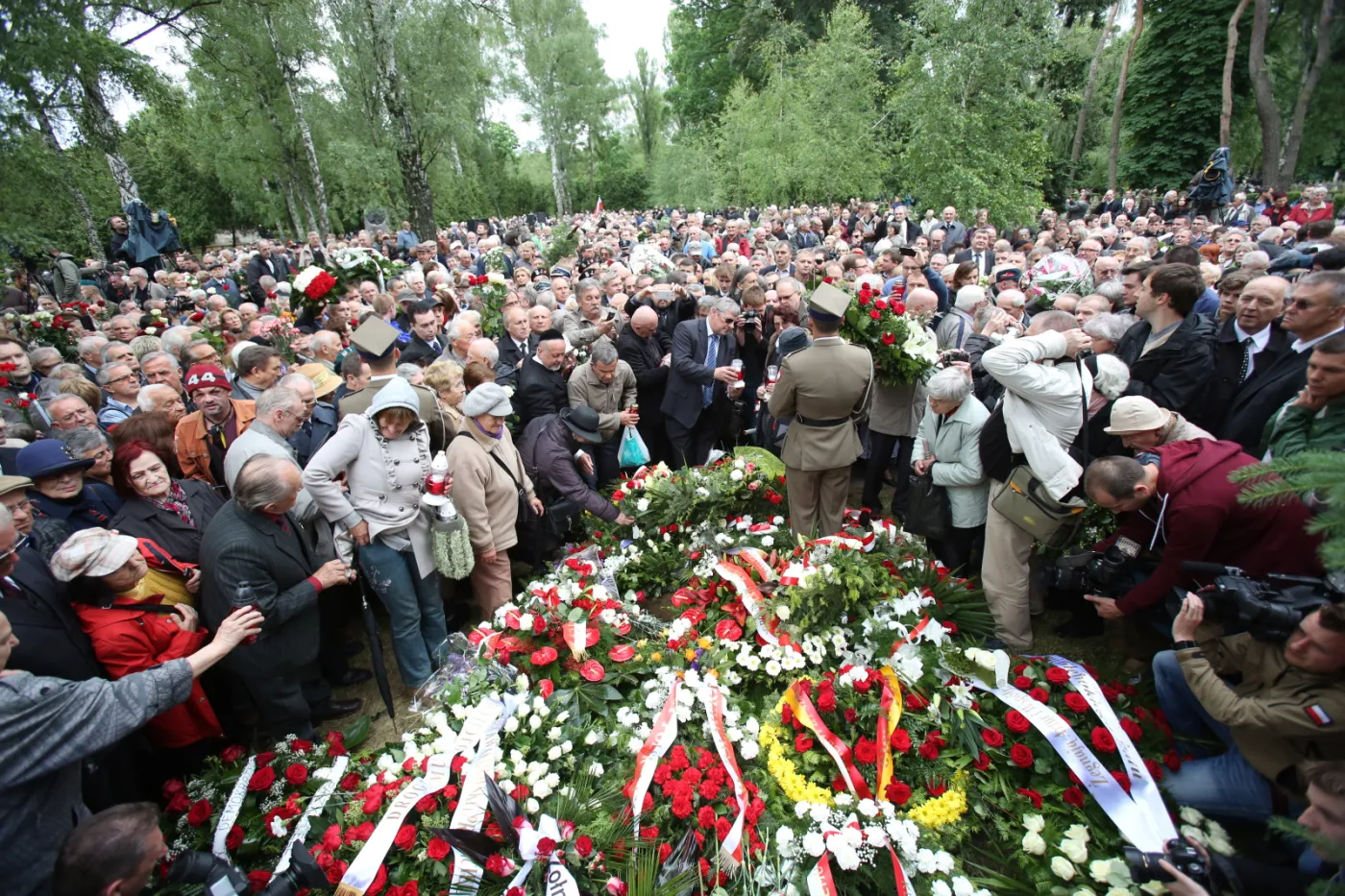 6364751-pogrzeb-general-jaruzelski-powazki.jpg