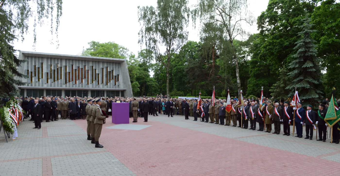 6364925-pogrzeb-general-jaruzelski-powazki.jpg