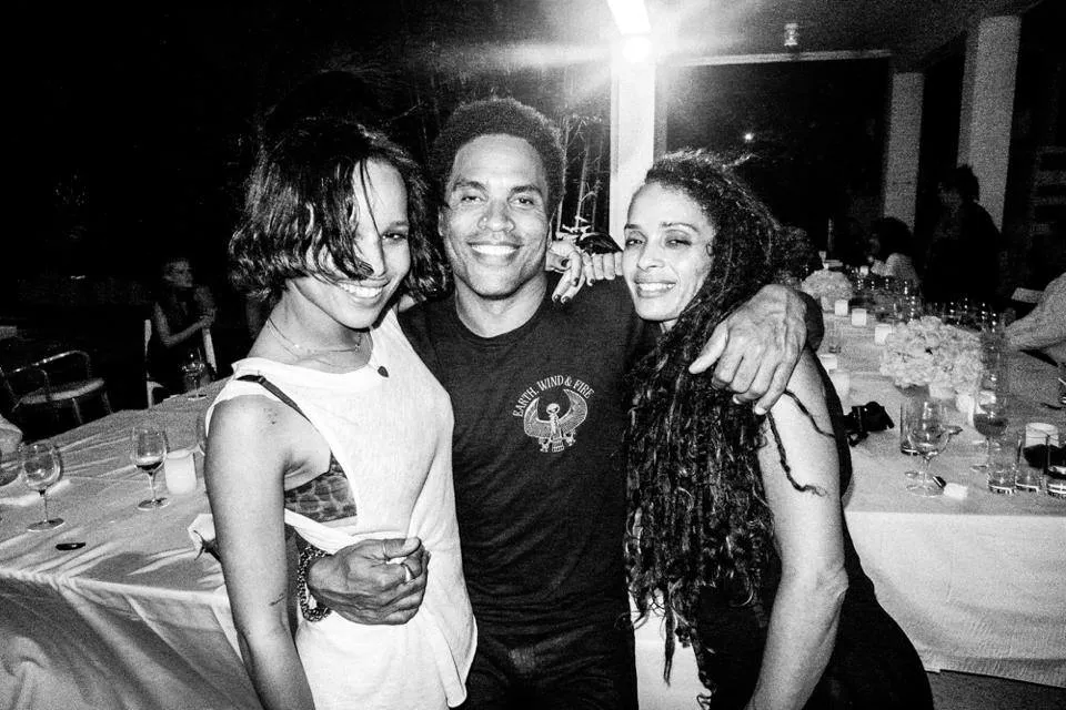 6469969-lenny-kravitz-urodzinowo-z-corka-i.jpg