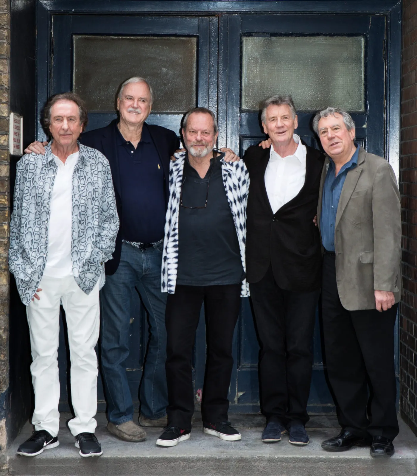 6508715-monty-python-eric-idle-john-cleese.jpg