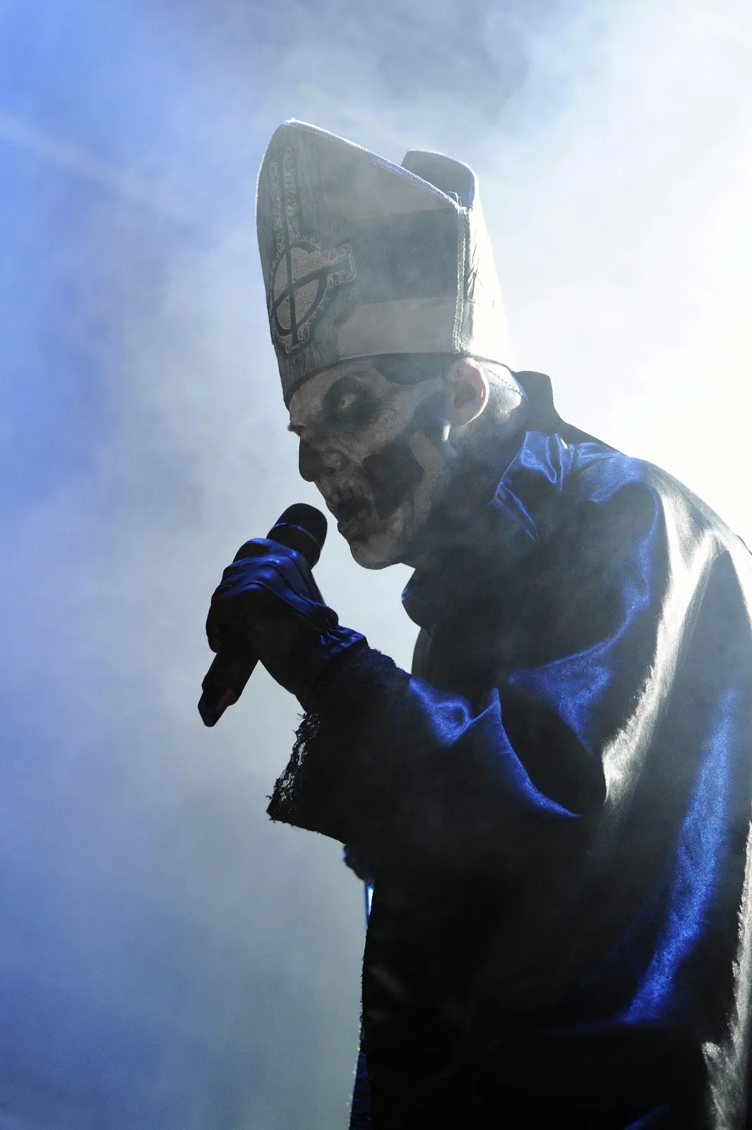 6540624-ghost.jpg