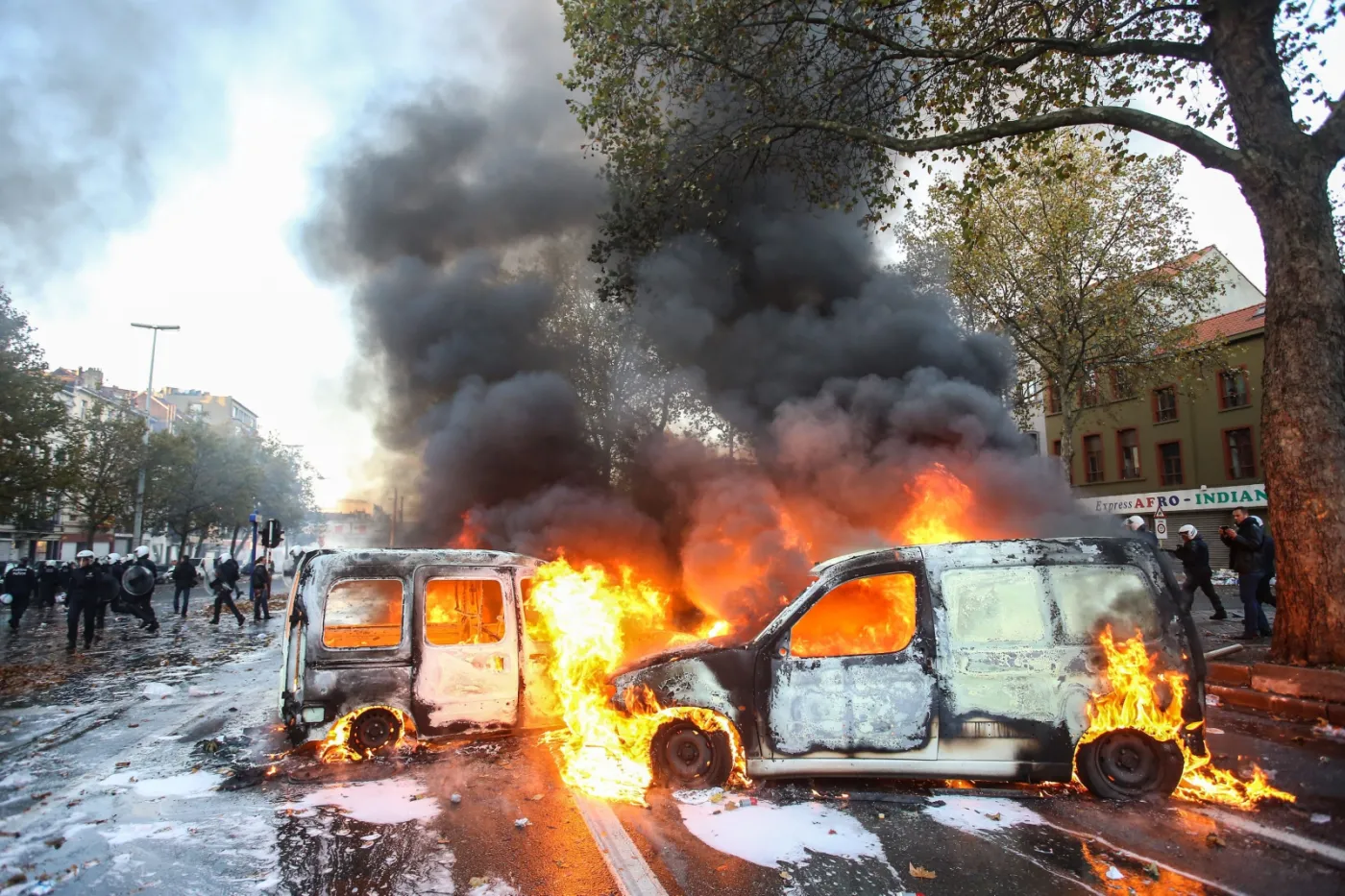 7031650-starcia-w-brukseli-podczas-protestu.jpg