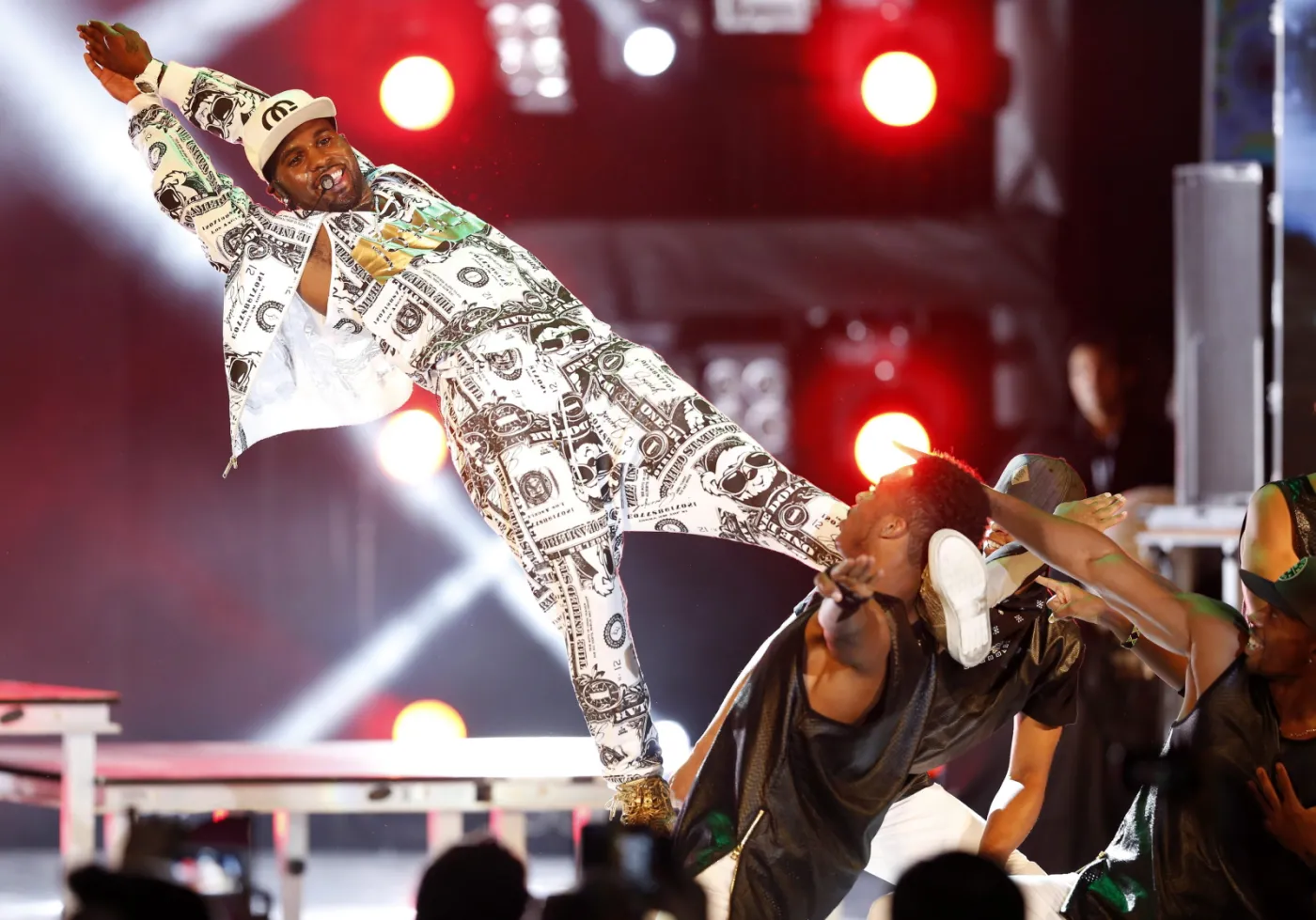 7208750-jason-derulo-na-world-music-awards.jpg
