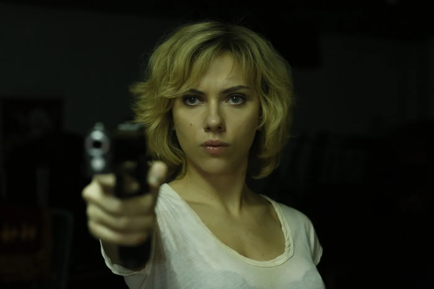 Scarlett Johansson demoluje ulice Paryża – zobacz!