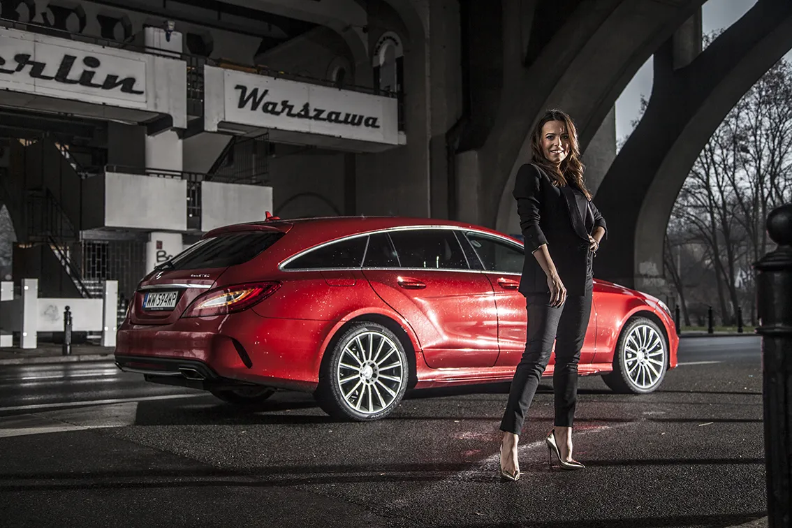 7263897-anna-mucha-i-mercedes-cls-shooting.jpg