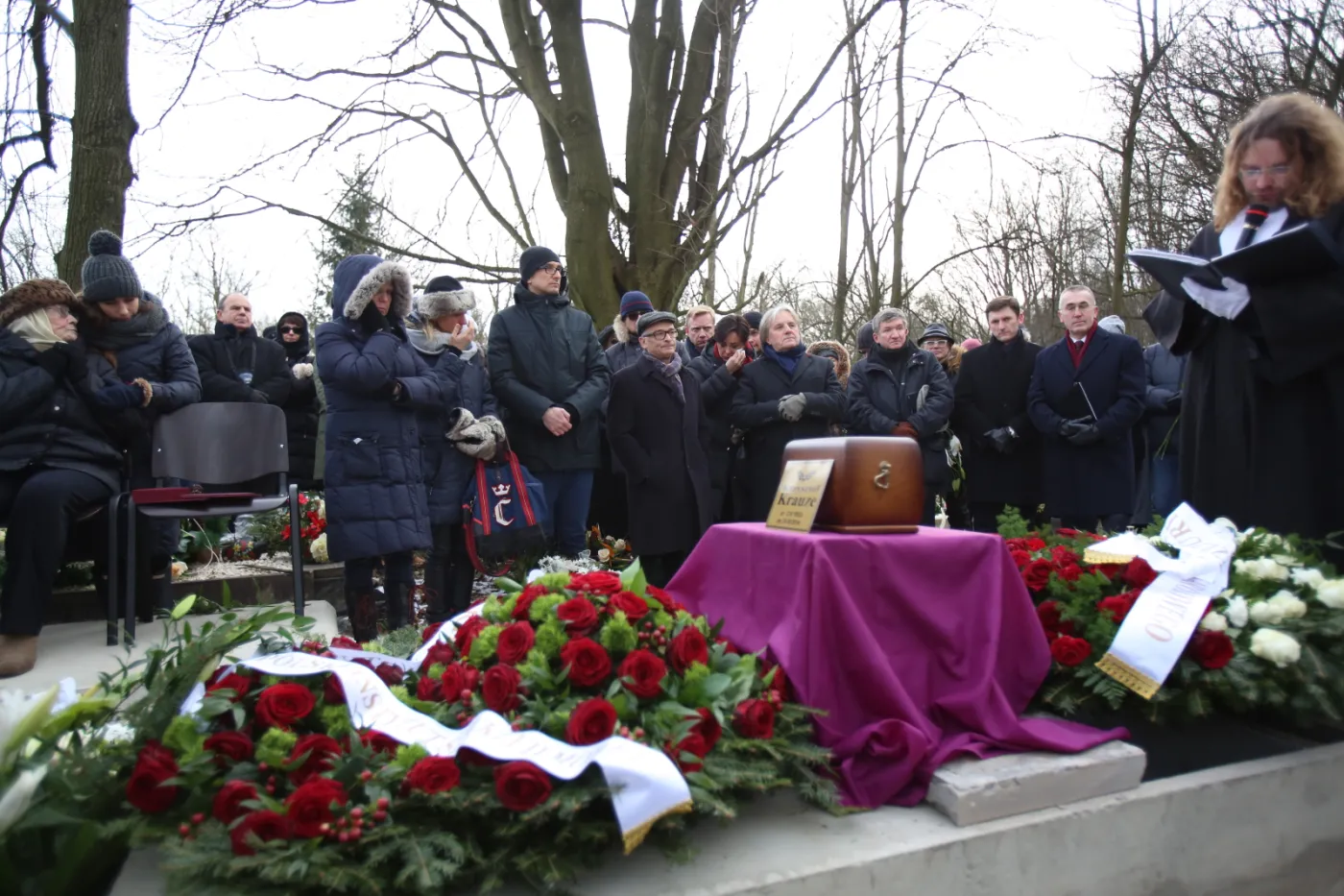 7270413-uroczystosci-pogrzebowe-krzysztofa.jpg
