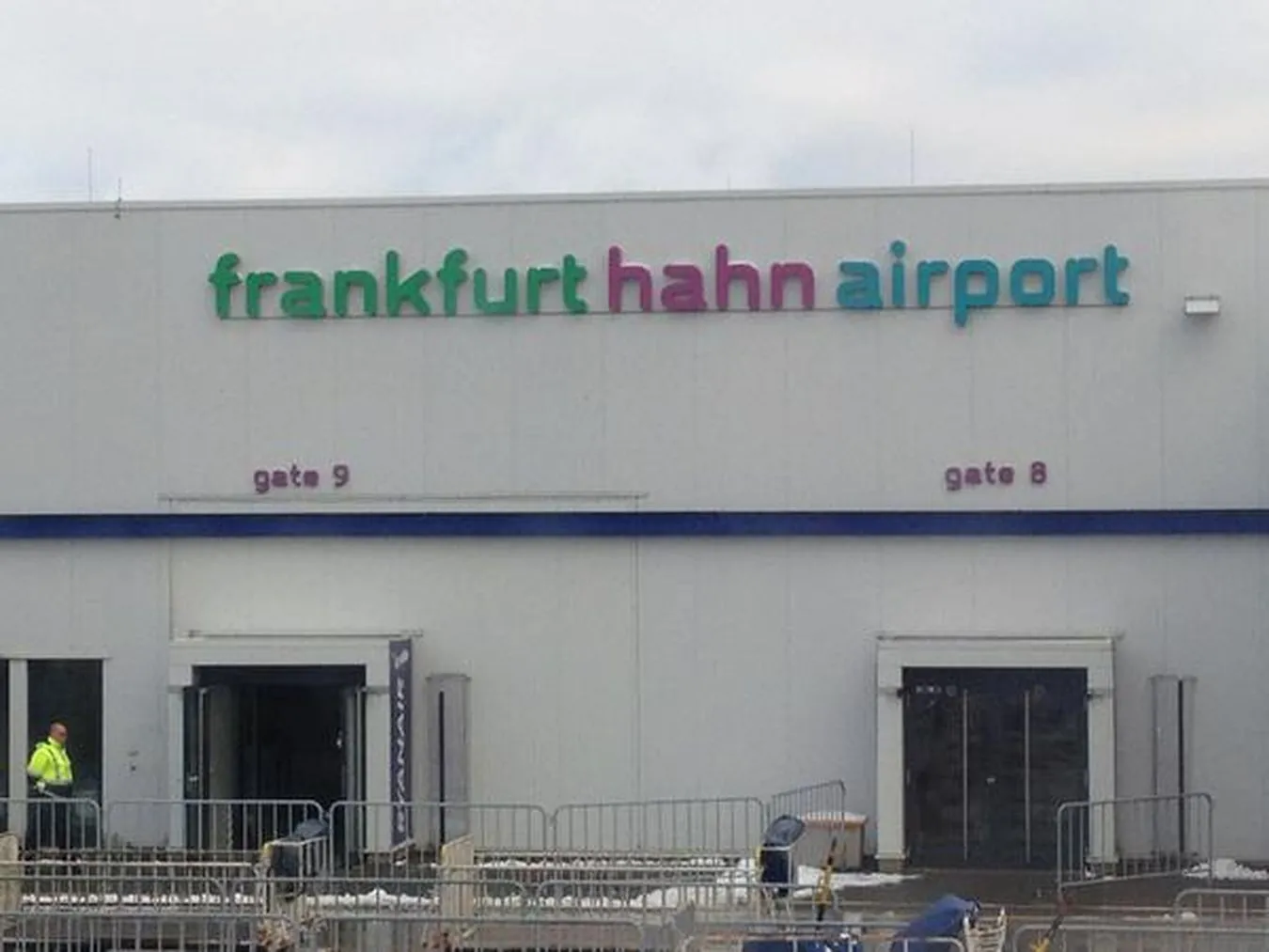 7003592-lotnisko-frankfurt-hahn-w-niemczech.jpg