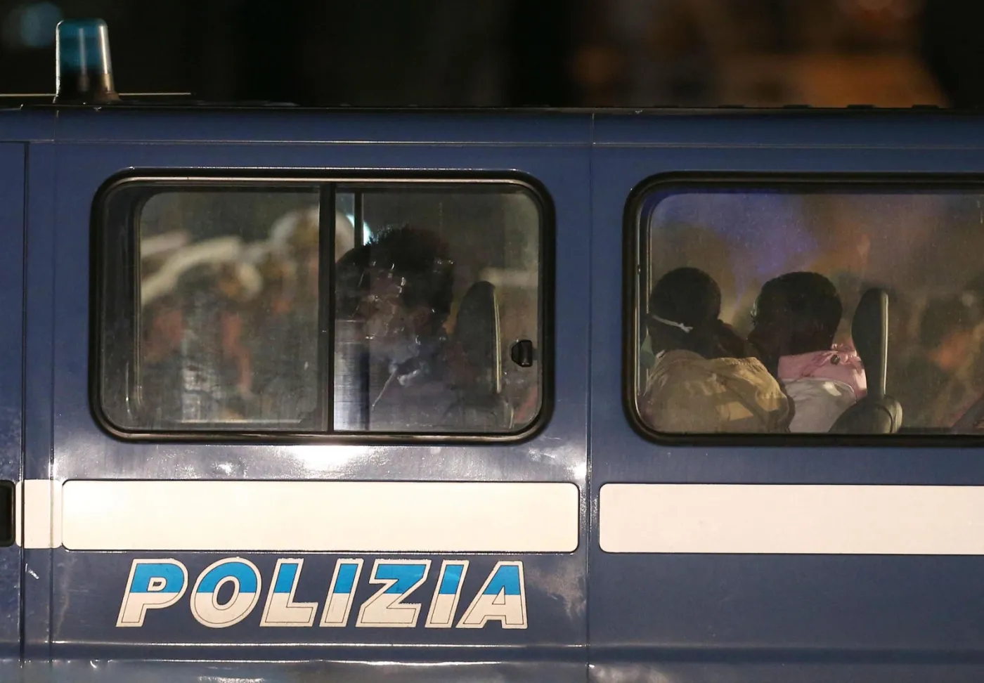 7677577-co-najmniej-800-imigrantow-utonelo.jpg