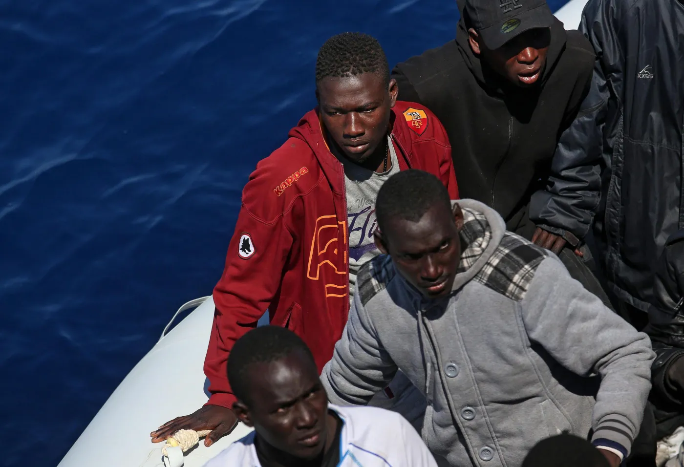 7688346-imigranci-plyna-z-afryki-do-europy.jpg