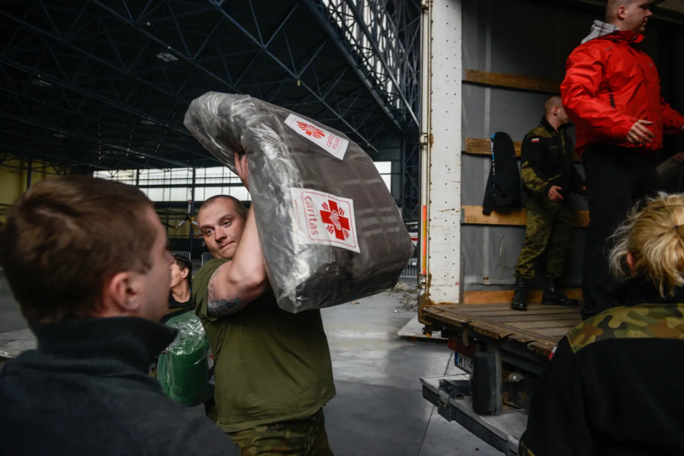 7720157-pomoc-humanitarna-z-polski-w-drodze.jpg