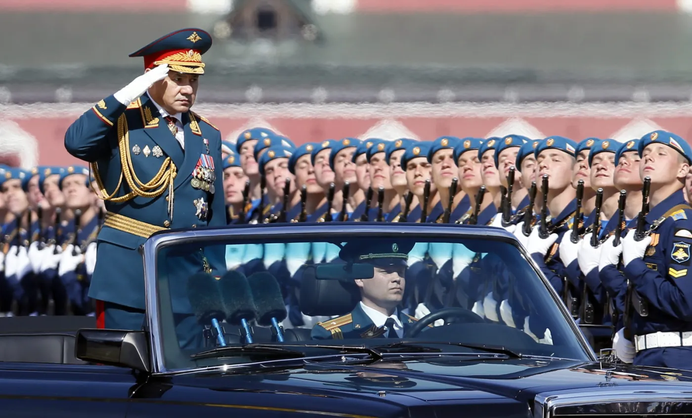 7749363-parada-zwyciestwa-na-placu-czerwonym.jpg