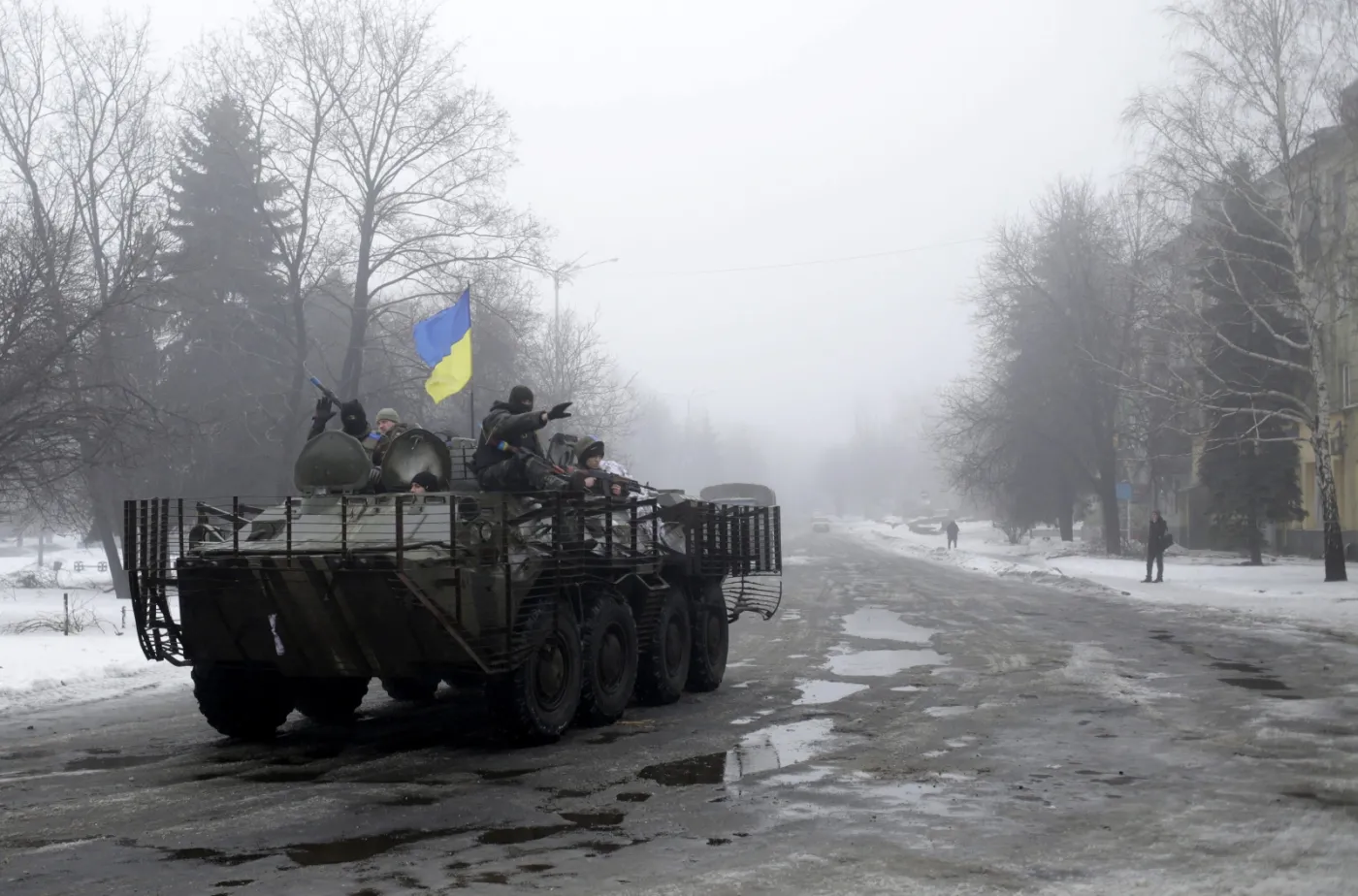 Ukraiński patrol wojskowy niedaleko Doniecka