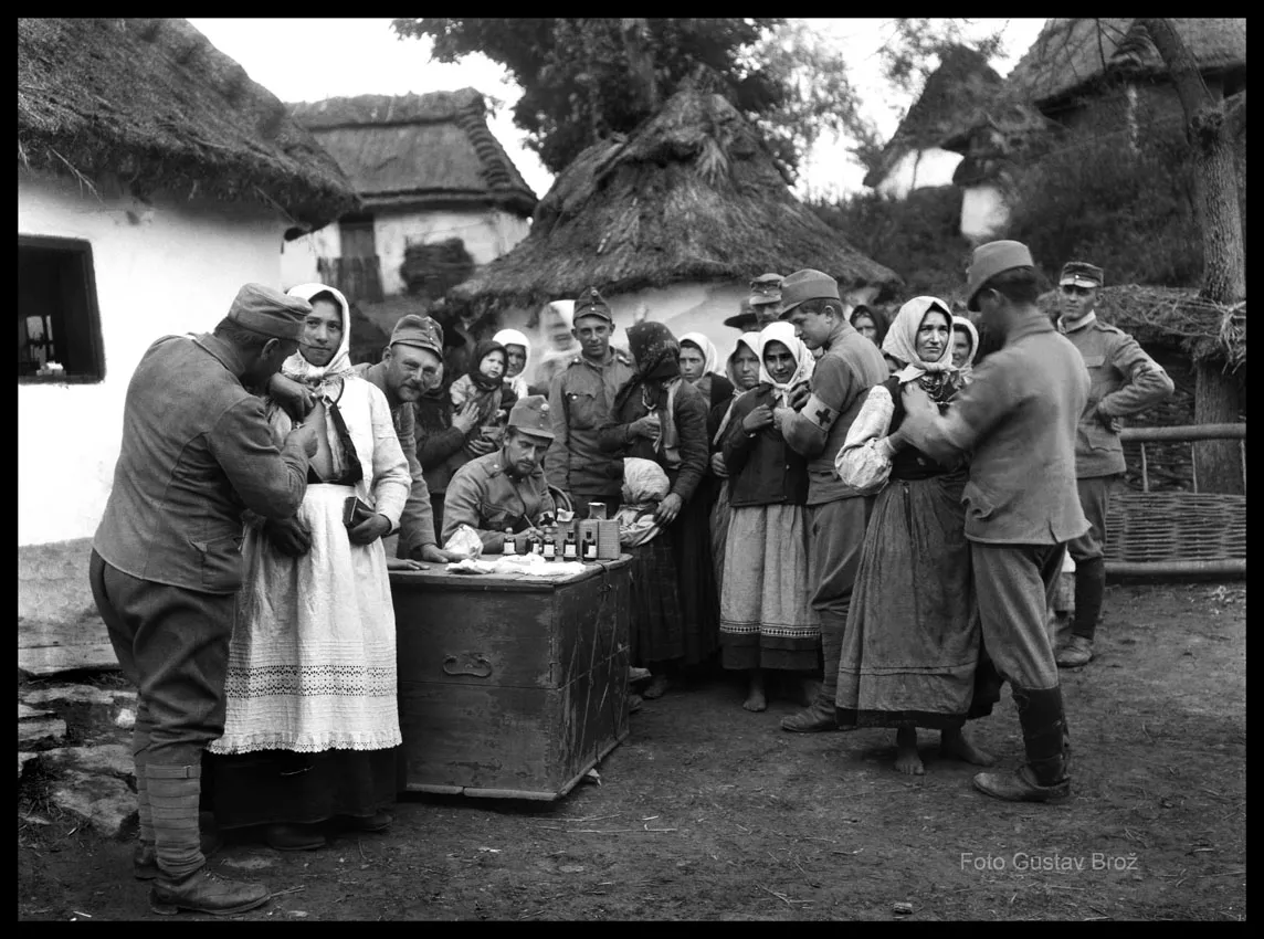 7468591-szczepienie-cywili-burkanow-obecnie.jpg