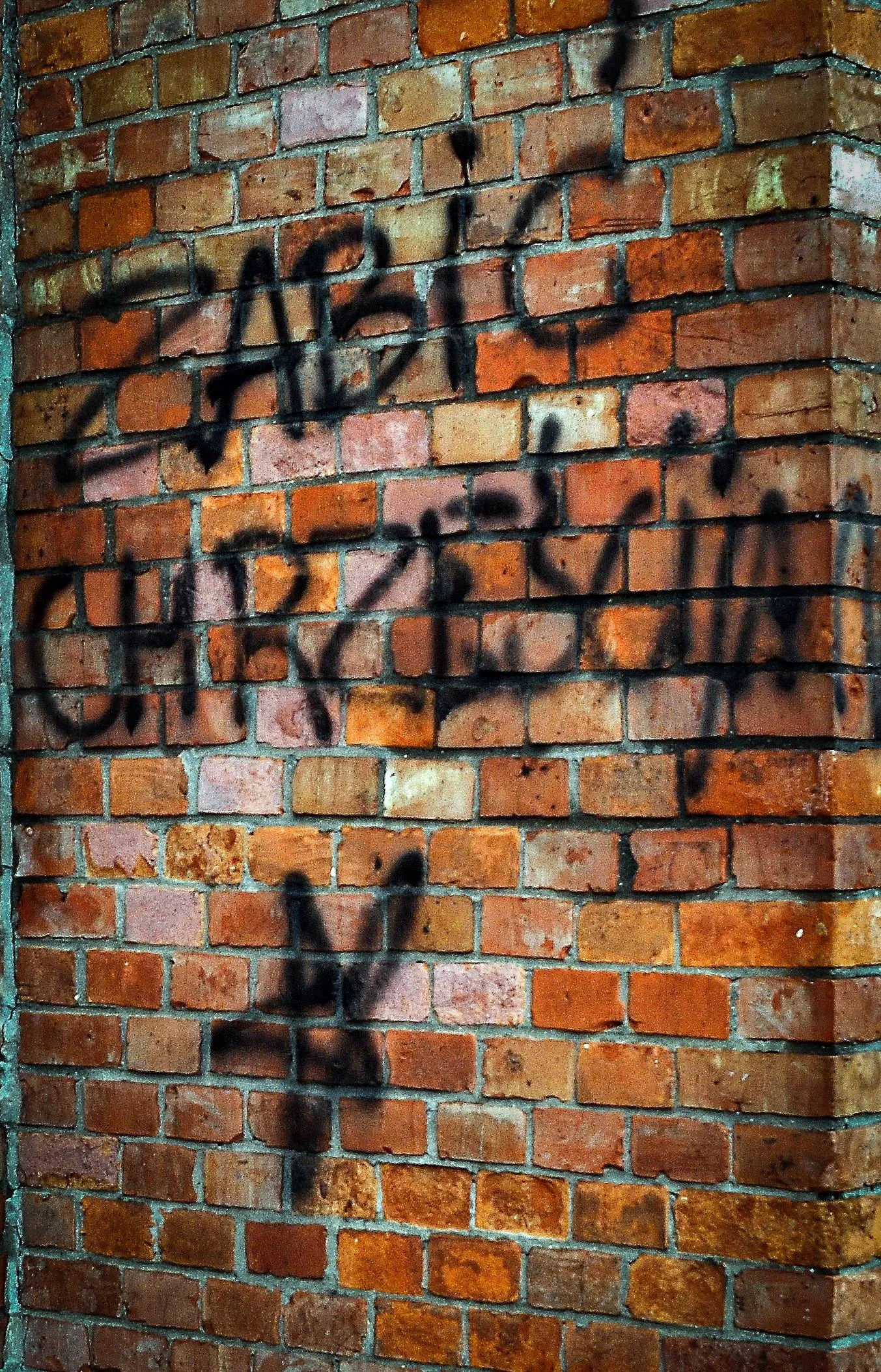 7473123-czestochowa-satanisci-sprofanowali.jpg