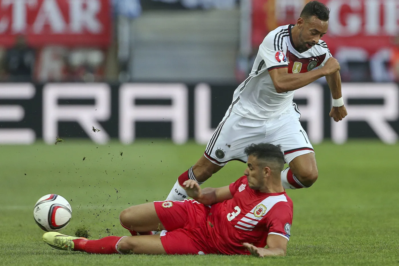 El. ME 2016: Niemcy rozgromili Gibraltar. Polska liderem grupy D. WIDEO
