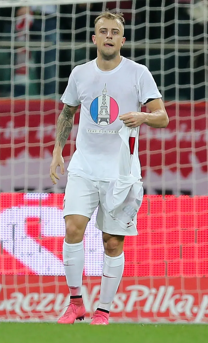 8434676-kamil-grosicki-swojego-gola-zlozyl.jpg
