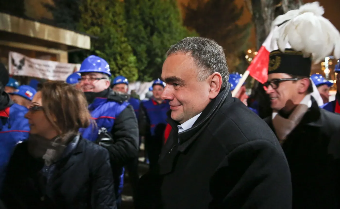 8537635-manifestacja-przed-domem-jaroslawa.jpg