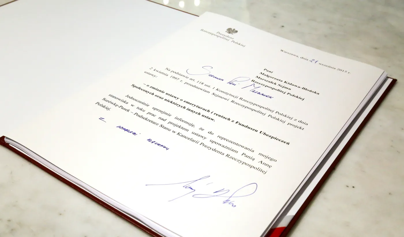 Prezydent RP Andrzej Duda podpisał projekt reformy ustawy o wieku emerytalnym
