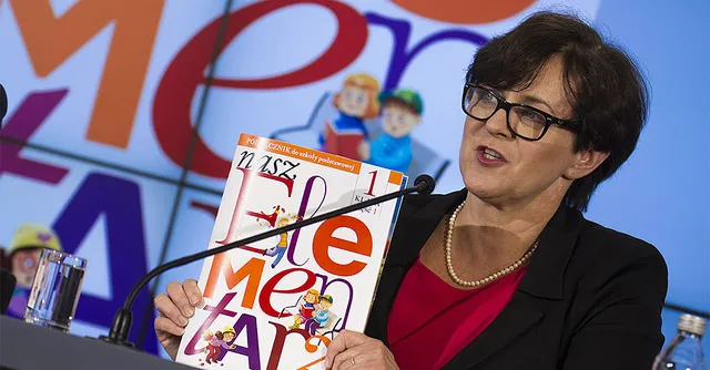 Joanna Kluzik-Rostkowska prezentuje rządowy elementarz
