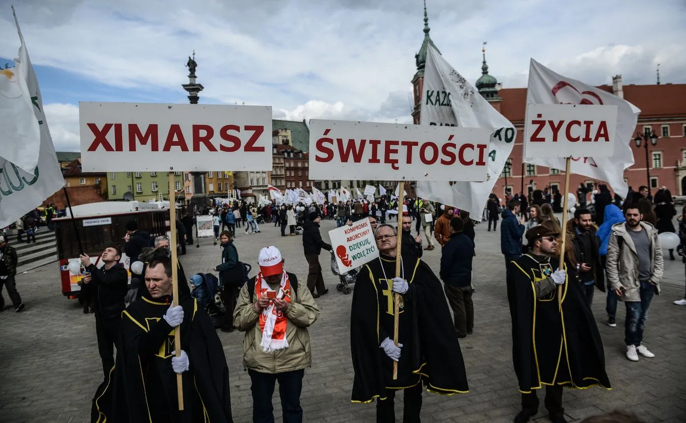 8969523-xi-marsz-swietosci-zycia-przeszedl.jpg