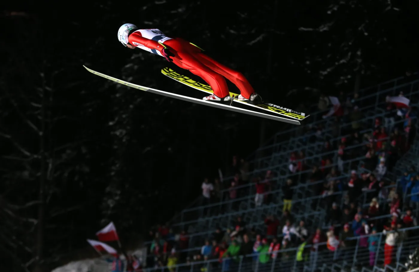 Kamil Stoch podczas treningu przed jutrzejszymi zawodami Pucharu Świata w skokach narciarskich w Zakopanem, 