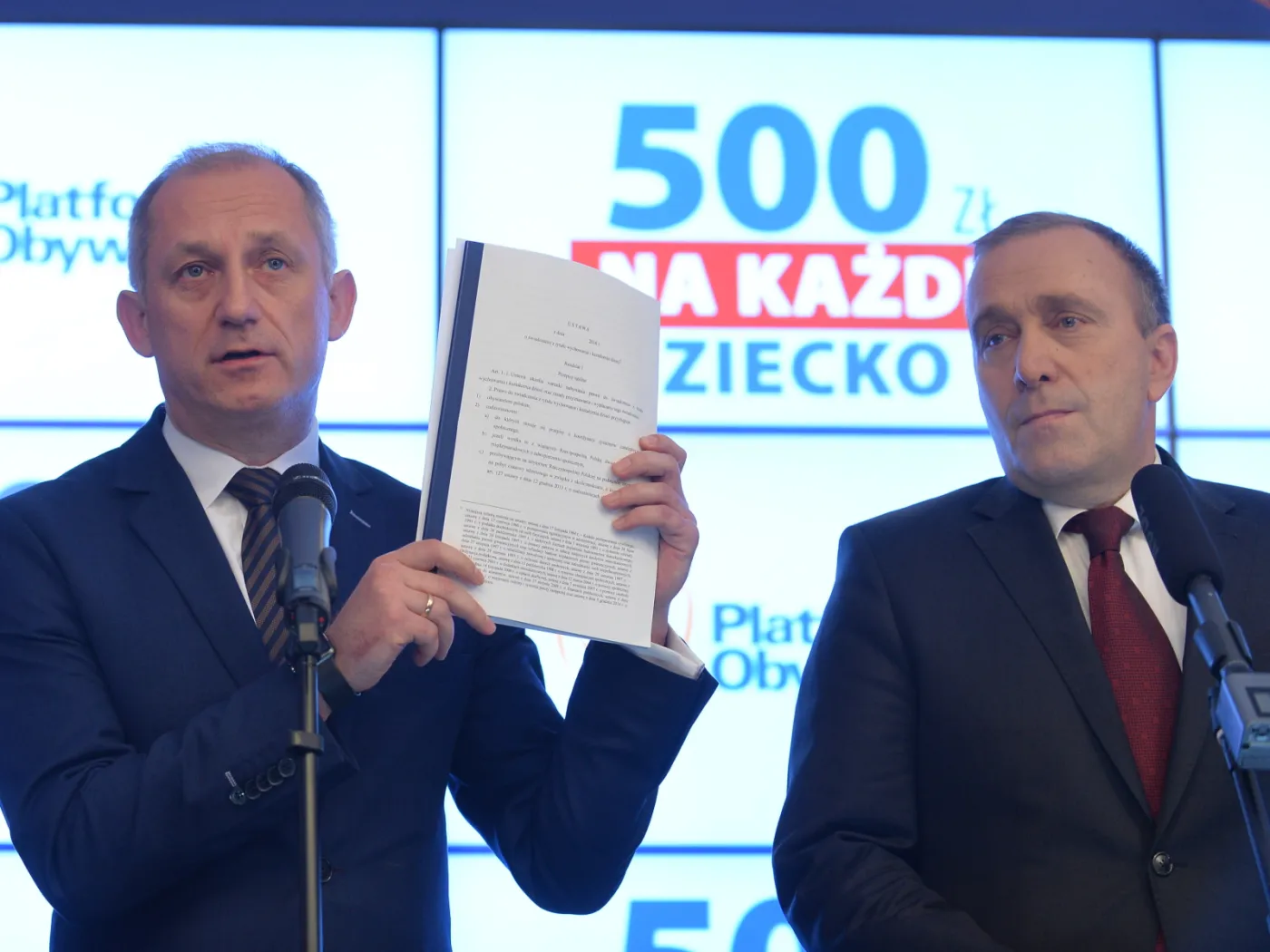 Przewodniczący PO Grzegorz Schetyna i przewodniczący klubu PO Sławomir Neumann