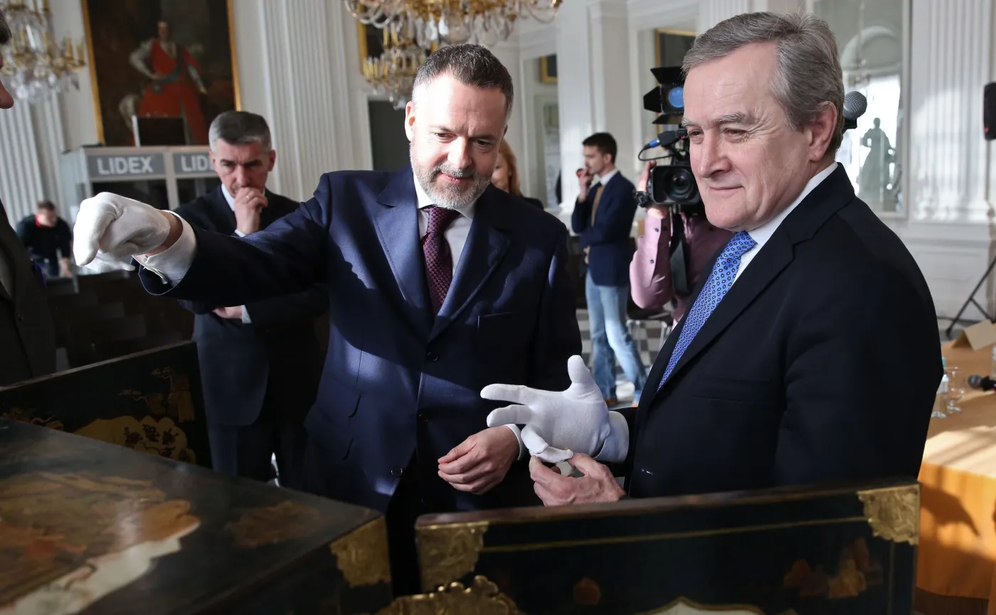 Wicepremier Piotr Gliński i dyrektor Państwowego Zbioru Sztuki w Dreźnie Hartwig Fischer