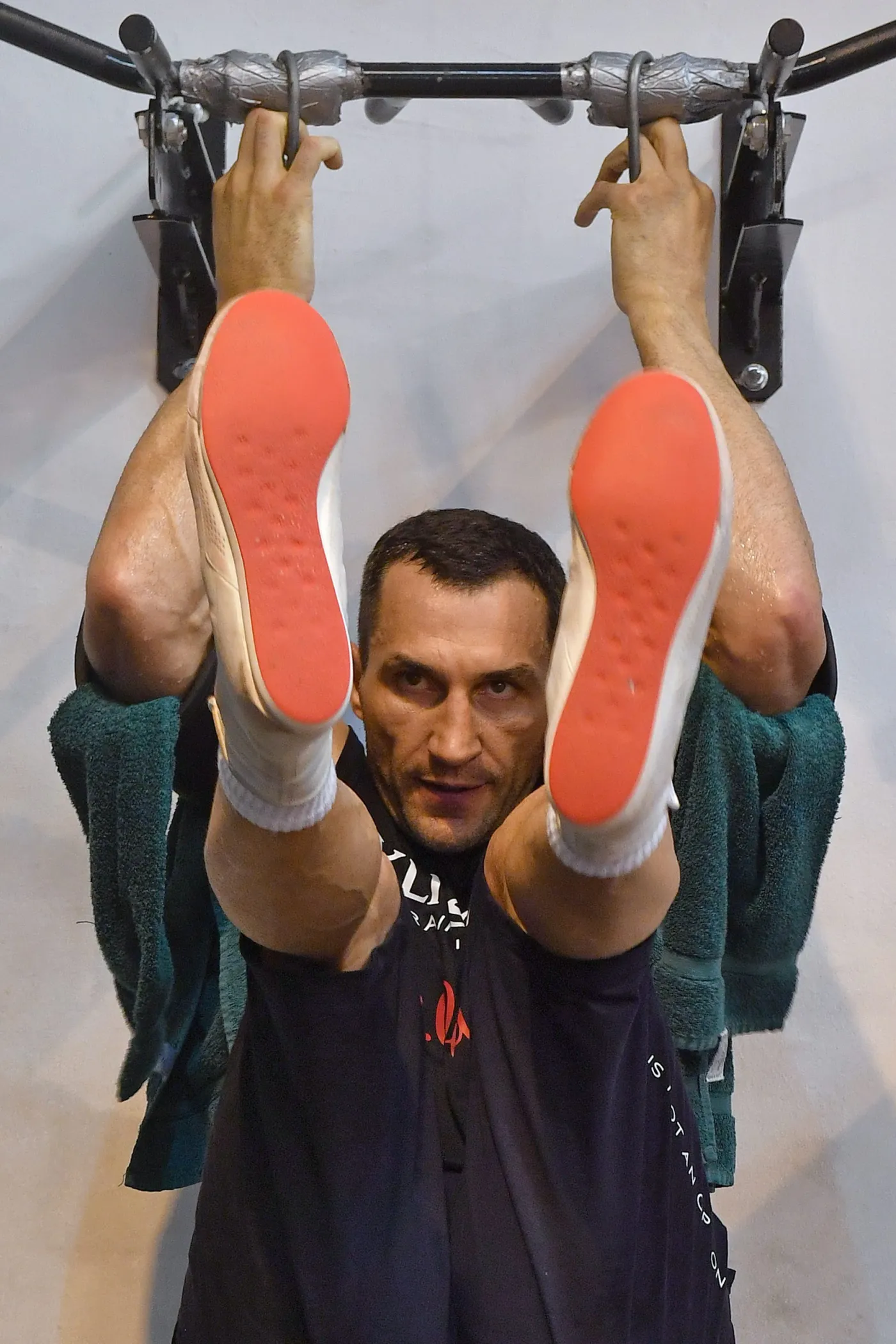 9208837-tak-wladimir-kliczko-wylewa-siodme.jpg